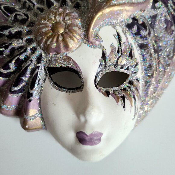 Ceramic Venetian lady mask. Wall decor. - Picture 2 of 5